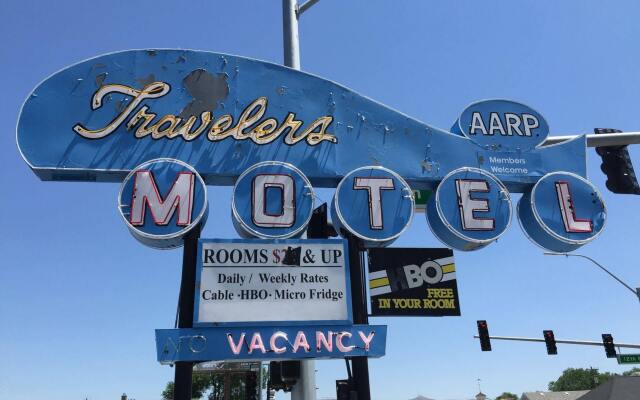 Travelers Motel