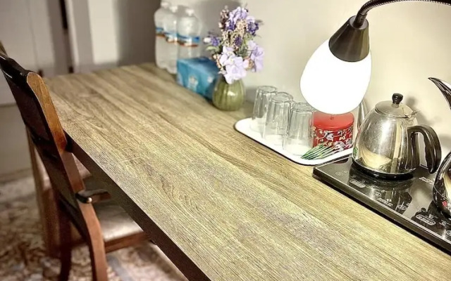 Shearing With Owner 5-bed Apartment in Sib