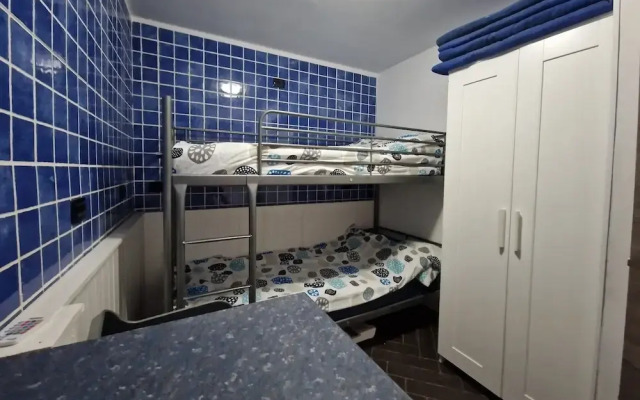 2 bed Apartment That Steps out on to the Pool