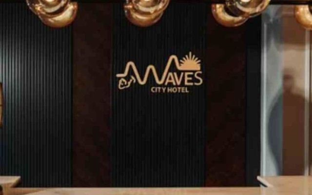 City Hotel by Waves