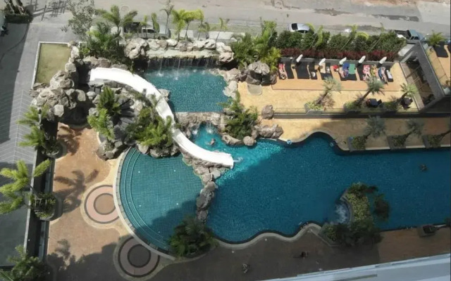 The Cliff Condominium Floor 10th Number 1007