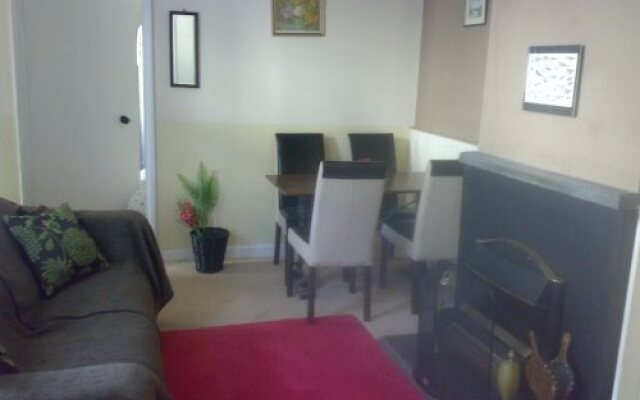 Old Riverview Guesthouse
