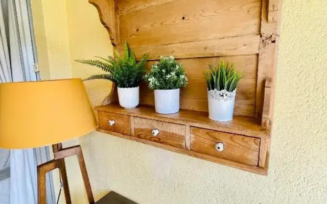 Bel appartement avec mezzanine, vue mer et piscine