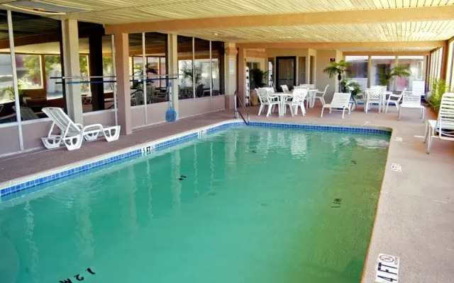 Quality Inn & Suites