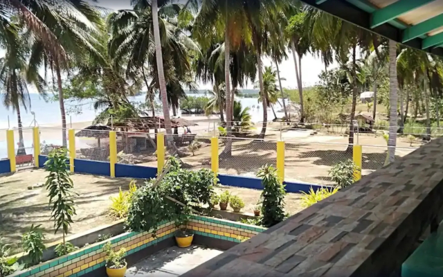 la caballa beach resort bar & grill