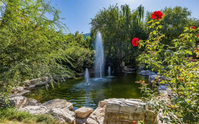 Beijing West International Trade Hotel