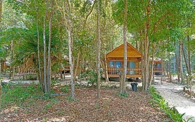 Tree House Bungalows Resort