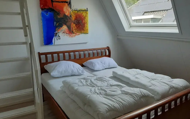 Simplictic Holiday Home in Emmen near Forest