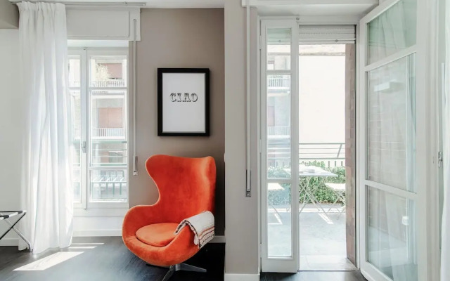 MyHomeInComo - Art Design Suites