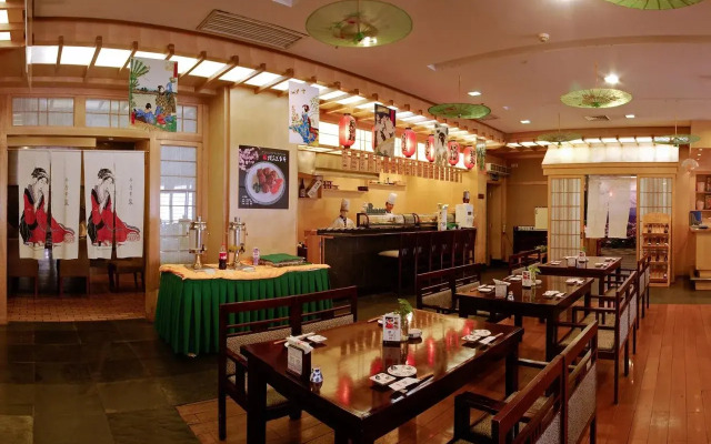 Gold Source Sunshine Hotel