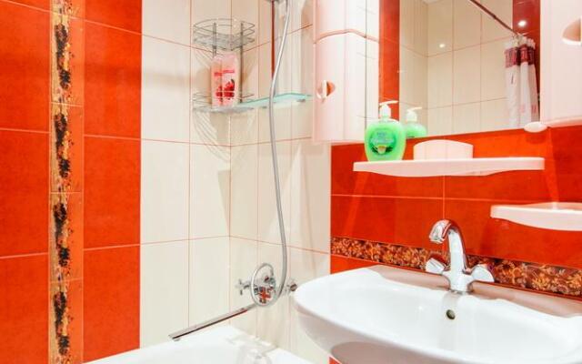 Two-room apartment on 44 Independence Avenue