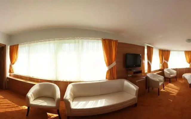 Omega Luxx Hotel - Boutique class