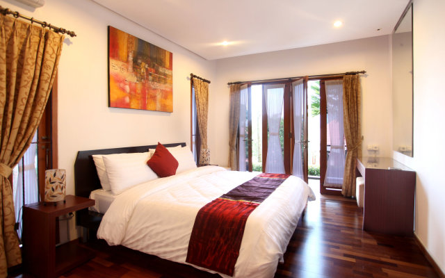 Kencana Villa 7 Bedrooms with a Private Pool