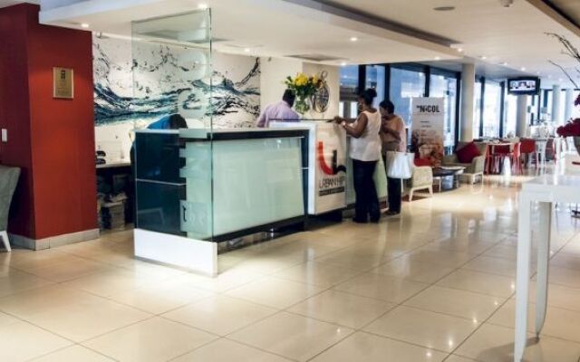 Urban Hip Hotels - The Nicol