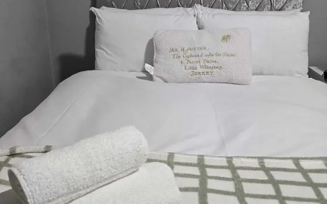 Heathrow roomzzzz B&B