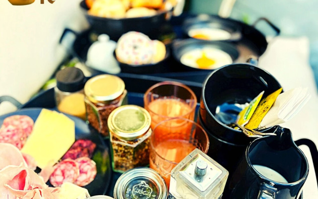 Love Hotel Domaine 10