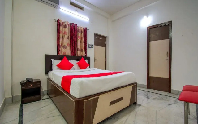 OYO 24849 Madhuram Vihar