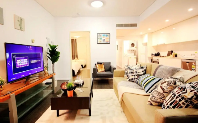 Spacious Apartment Central Location