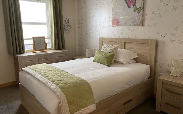 La Scala Inverness City Apartment