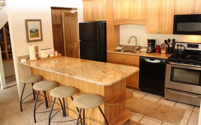 The Lift 210 - 3BR Condo