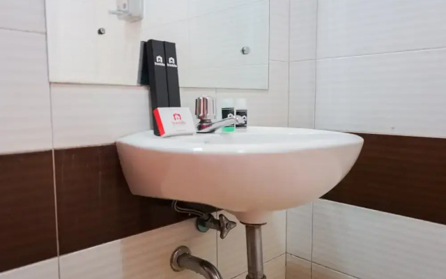 Homey Studio Apartment at Margonda Residence 3