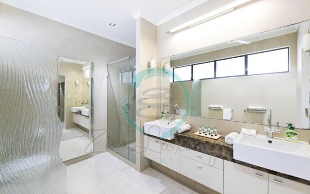 ZENLUX INFINITY - 4BR with Private Pool