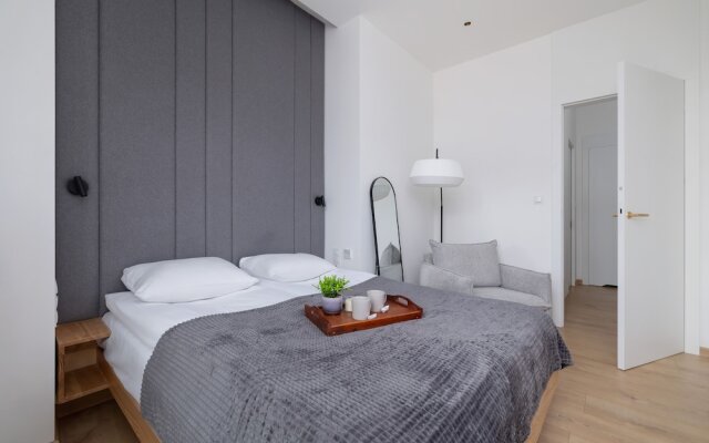 Słowackiego Elegant Apartment by Renters