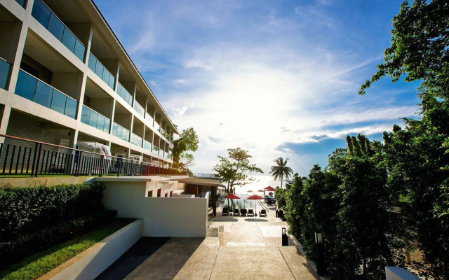 Sunset Beach Club Hotel & Spa