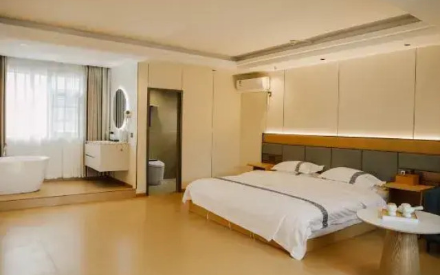 Panzhou Junhao Hotel