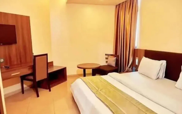 Queens Gate Hotel