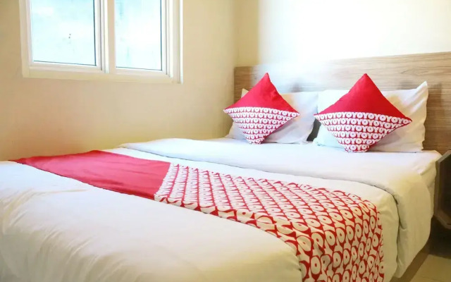 OYO 984 Maleo Guest House