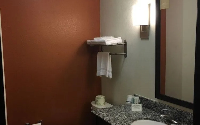 Sleep Inn & Suites Hennessey North