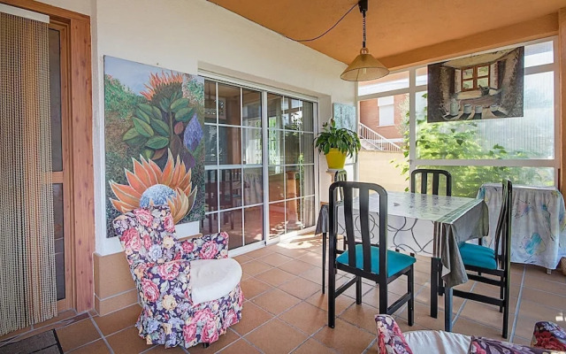 Tania House