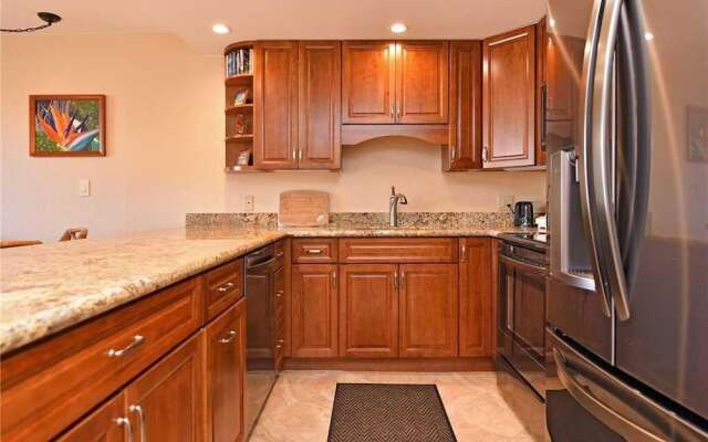 Kaanapali Shores 825 by RedAwning