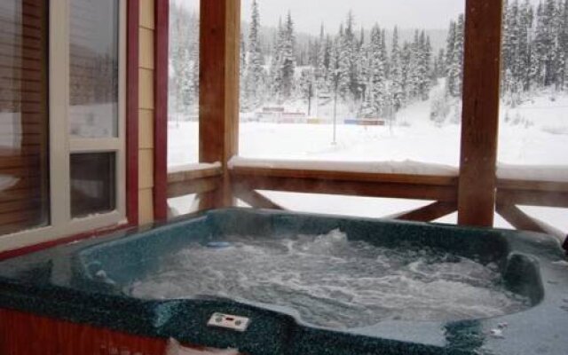 Outlaws Inn by Apex Accommodations