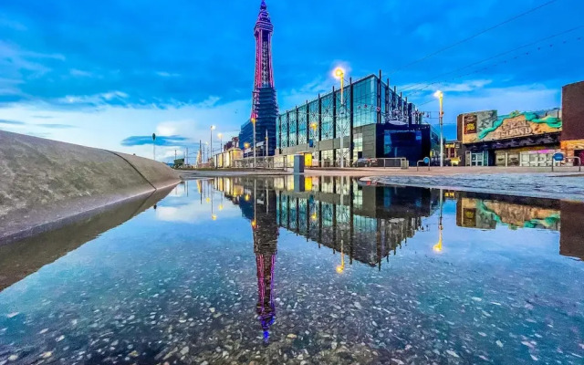 Stay With Empire - Tyldesley Rd