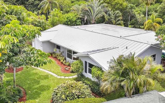 Poolside Retreat Boynton Beach