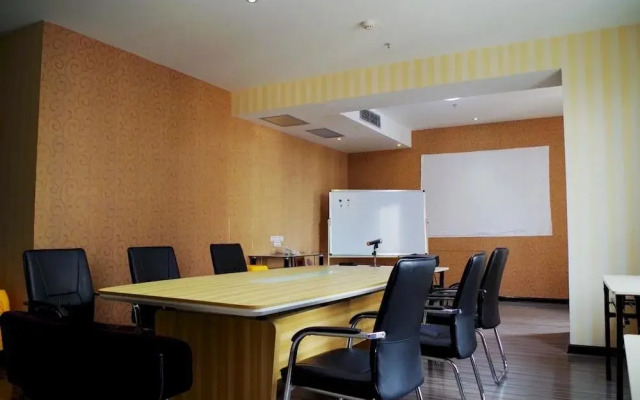 Yajiaxin Hotel