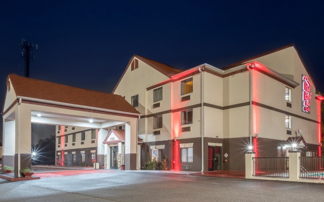 Red Roof Inn & Suites Augusta West