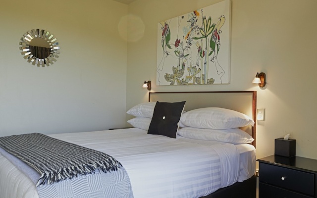 Koura Bay Resort – Guest Rooms – Kaikoura