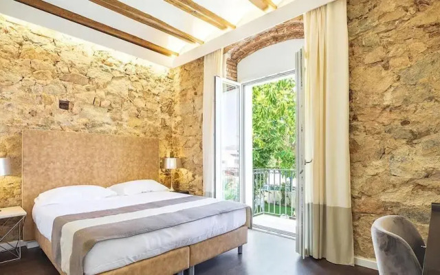 Raphael Hotel
