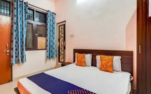 Oyo 80505H Shubhi Palace