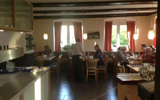 Hotel & Restaurant KRONE