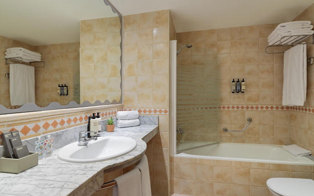 H10 Mediterranean Village