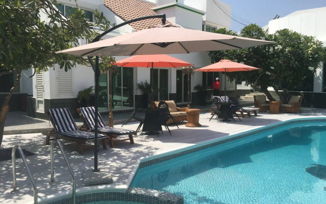 Al Khalidiah Resort