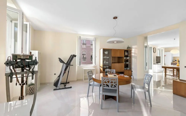 Life & View Luxury Apartment