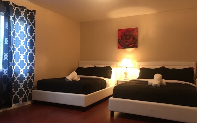 Hollywood Luxury Double bedrooms