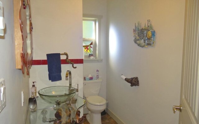The Gallery House at Port Renfrew