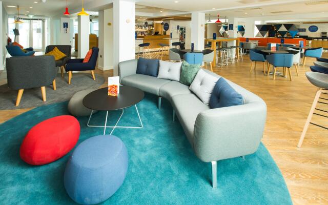 Holiday Inn Express Cardiff Bay by IHG