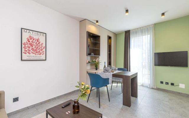 Icon H 306 Suite Micro-living